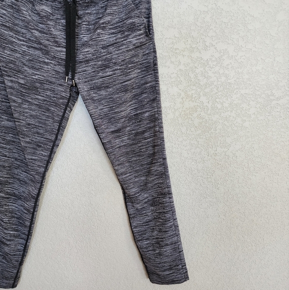 Lululemon Pants Size 4 - Picture 3 of 7